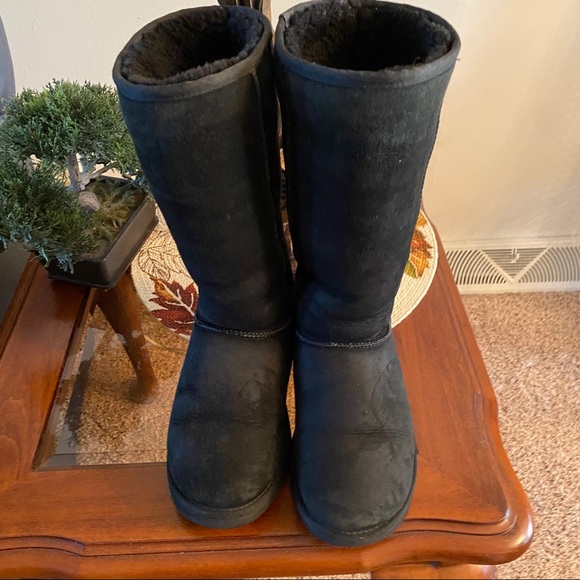 UGG Shoes - Black Ugg Boots